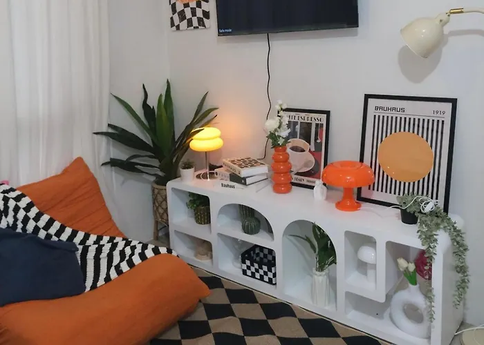 Modern Retro Across Naia 3 Apartamento *